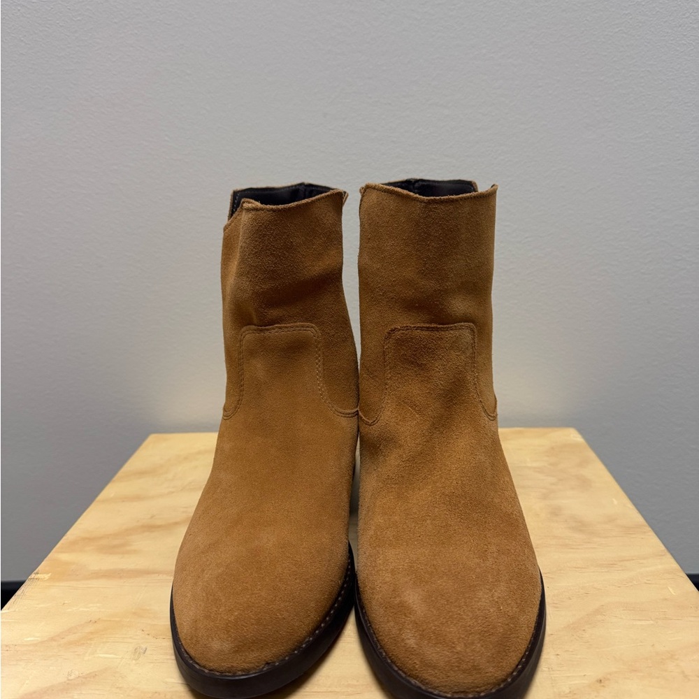 Bootlegger Portugal Women’s Brown Suede Boots Leather US 8 NWOT